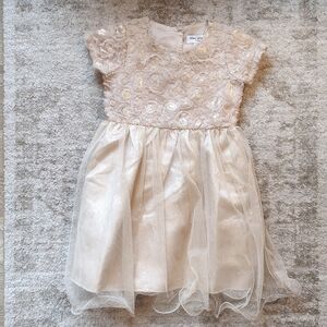 Gold flowered dress - Size 5T